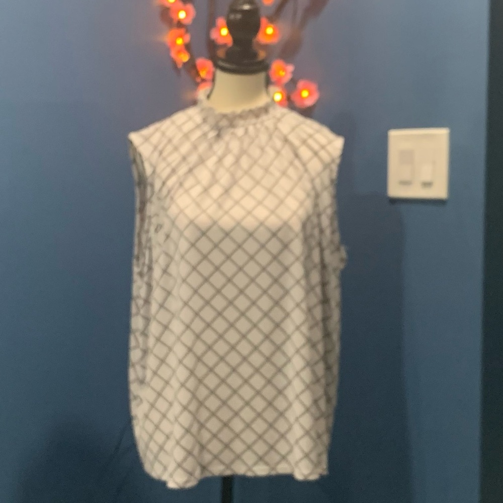 Elle White and Black Grid Pattern Blouse